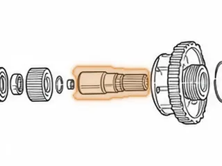 Output Shaft, 1000/2000 Allison 4x4 (6 5/8” Long)(Threaded On The Outside Diameter) (29 Splines For Yoke) — Part # 116678B