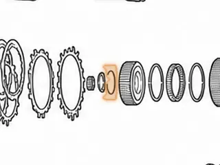Snap Ring, 700R4/4L60E Holds Sprag Together — Part # 74881