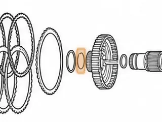 Snap Ring, 8L90 Holds Reaction Sun Gear To Input Sun Gear (.098"Thick)(1.890"OD) 15-Up — Part # 334884B