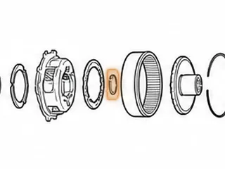 Snap Ring, C-4/C-5 Holds Rear Hub To Output Shaft (Wire Type) (Can Use 26895) — Part # 26894