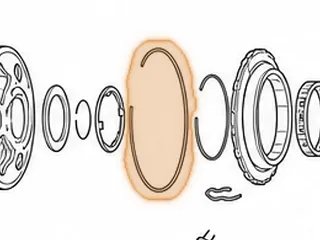 Snap Ring, 250/250C/350/350C Holds Center Support to Case 1969-86 (Use 74883) — Part # 44883